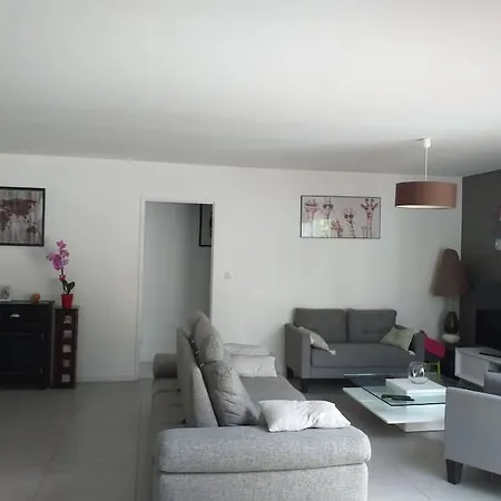 Maison Entiere Au Calme Avec Piscine Chauffee Camarsac